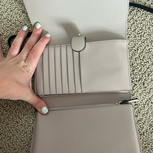 Kate Spade Purse - Picture 3 of 4